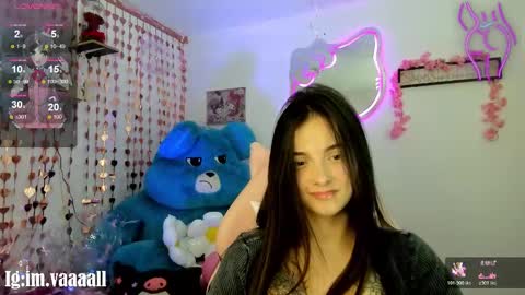 Snapshot of lucyy_tayy chatting on 02-13-26, 04:19 The love of your life 3 online show from 02-13-26, 04:19