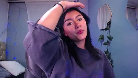 LUDOVICA online show from 03-25-26, 03:12