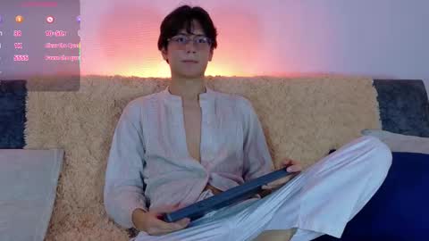 Snapshot of lui_x_dust chatting on 02-22-26, 04:02 Lui online show from 02-22-26, 04:02