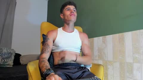 Luis AS online show from 02-21-25, 01:33