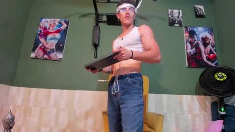 Luis AS online show from 03-10-25, 02:16