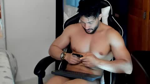 Snapshot of luis_baptista chatting on 12-16-24, 02:36 luis_baptista online show from 12-16-24, 02:36