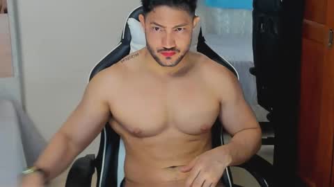 Snapshot of luis_baptista chatting on 10-17-25, 06:49 luis_baptista online show from 10-17-25, 06:49