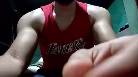 Snapshot of luis_hunk chatting on 10-24-25, 07:54 Andrew online show from 10-24-25, 07:54