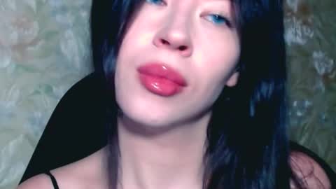 luisa lovedom online show from 09-19-25, 10:49