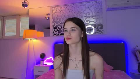 LuisaClover online show from 02-08-26, 01:14