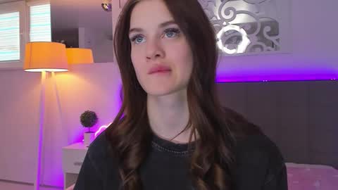 LuisaClover online show from 03-14-26, 02:33