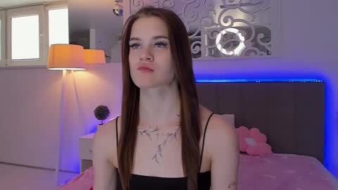 LuisaClover online show from 03-30-26, 11:55