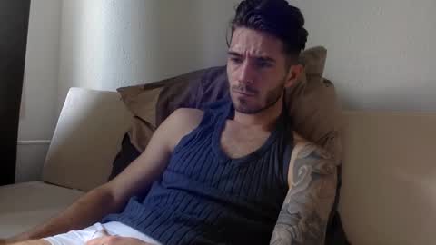 Snapshot of luisbadx chatting on 03-01-25, 08:45 Luis Badx online show from 03-01-25, 08:45