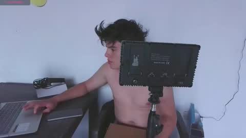 Luis S Kennedy online show from 03-02-26, 01:29