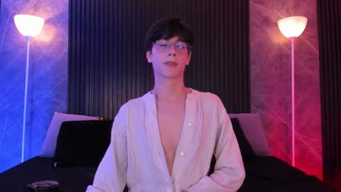 luixdust1 online show from 09-18-25, 03:52