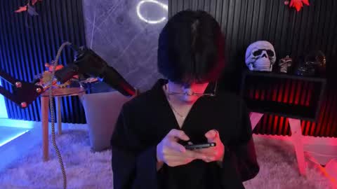 luixdust1 online show from 10-23-25, 03:39