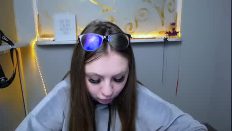 Snapshot of luizaheems_ chatting on 12-21-24, 11:11 Luiza online show from 12-21-24, 11:11