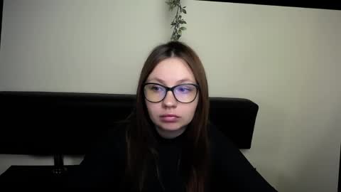 Luiza online show from 04-06-26, 06:25