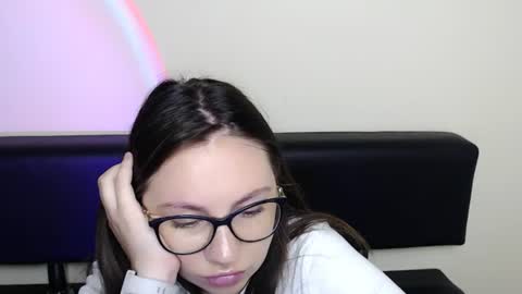 Luiza online show from 06-16-26, 06:27