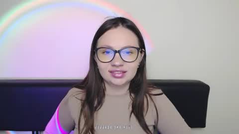 Luiza online show from 06-19-26, 06:07