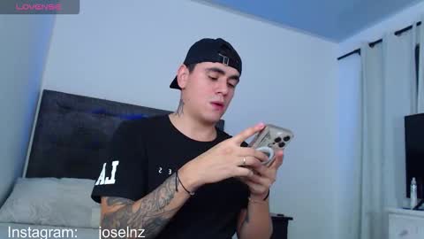 Luka Castle online show from 10-16-25, 04:35