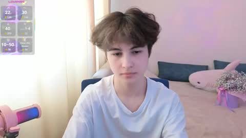 Snapshot of lukahayes chatting on 02-15-26, 12:03 lukahayes online show from 02-15-26, 12:03