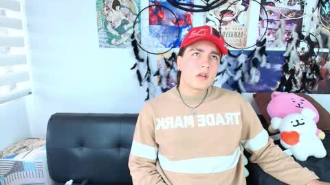 Snapshot of lukashollow chatting on 10-19-25, 07:03 lukas 3 online show from 10-19-25, 07:03