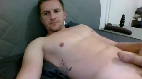 Snapshot of luke66a chatting on 10-16-25, 04:30 luke66a online show from 10-16-25, 04:30