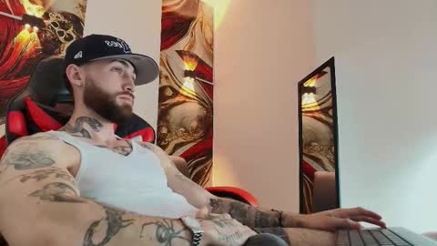 LUKE online show from 11-04-25, 01:43