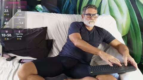 Luke Crews online show from 01-14-26, 06:46