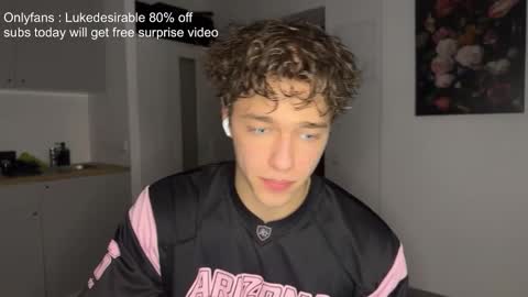 Snapshot of lukedesirable chatting on 02-19-26, 08:27 lukedesirable online show from 02-19-26, 08:27