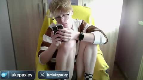 Snapshot of lukepaxley chatting on 04-01-26, 03:31 Luke Paxley online show from 04-01-26, 03:31
