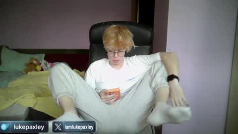 Snapshot of lukepaxley chatting on 07-14-26, 06:24 Luke Paxley online show from 07-14-26, 06:24