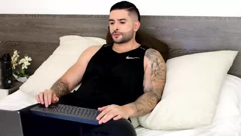 Lukhas f4f online show from 01-18-26, 12:03