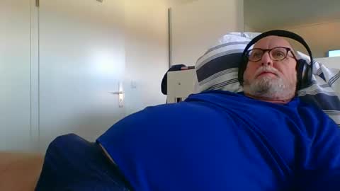 Snapshot of luley58 chatting on 01-13-25, 09:30 luley58 online show from 01-13-25, 09:30