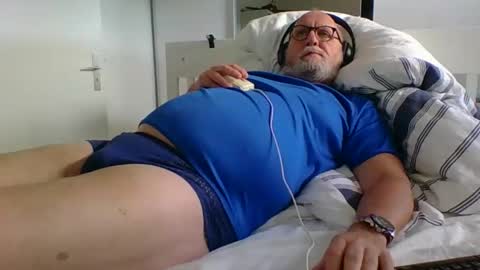 Snapshot of luley58 chatting on 01-27-25, 09:23 luley58 online show from 01-27-25, 09:23