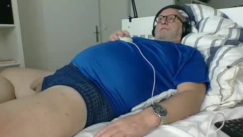 Snapshot of luley58 chatting on 03-04-25, 04:38 luley58 online show from 03-04-25, 04:38