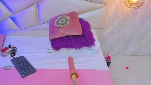 lulu online show from 02-19-25, 07:38