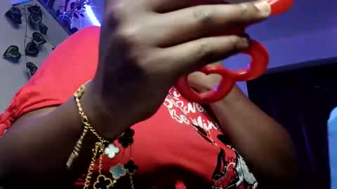 lulu_sparks1 online show from 10-29-25, 03:42