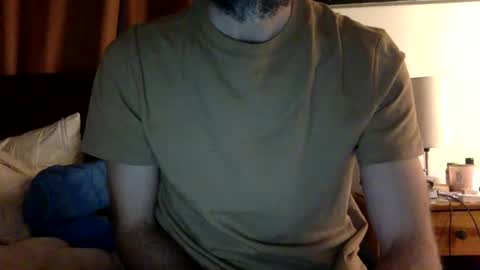 Snapshot of luluca25 chatting on 01-01-25, 09:52 luluca25 online show from 01-01-25, 09:52