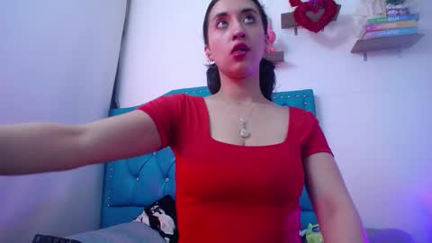 Snapshot of luly_blue chatting on 12-15-24, 04:18 Luly online show from 12-15-24, 04:18