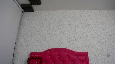 Snapshot of luly_blue chatting on 09-23-25, 03:20 Luly online show from 09-23-25, 03:20