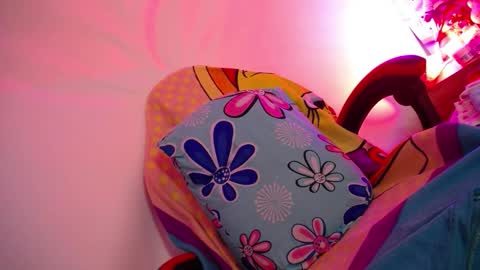 Luly online show from 11-28-25, 04:15