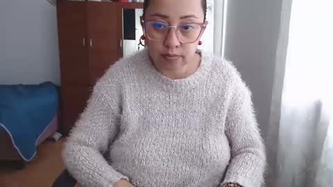 LUMI     online show from 12-19-24, 02:35