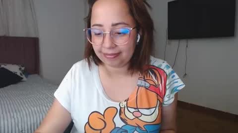 LUMI     online show from 02-02-25, 01:02