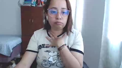 LUMI     online show from 02-04-25, 02:43