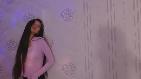 Anora online show from 11-17-25, 04:24