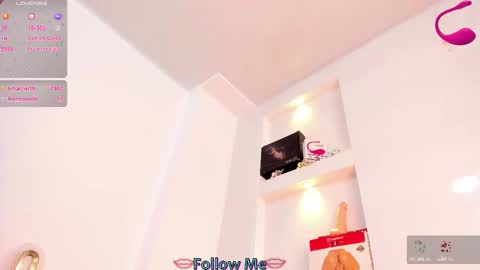 Snapshot of luminous__queen chatting on 02-01-25, 10:34 luminous__queen online show from 02-01-25, 10:34