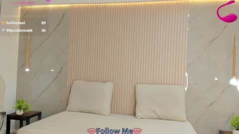 Snapshot of luminous__queen chatting on 03-12-25, 03:46 luminous__queen online show from 03-12-25, 03:46