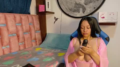 Luna online show from 12-17-25, 10:54