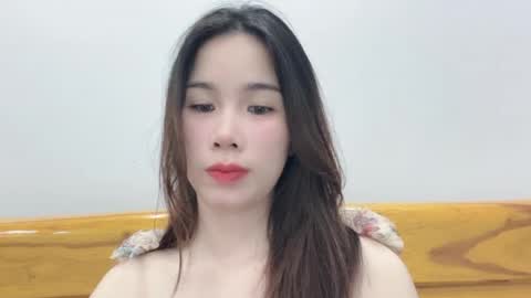 Snapshot of luna4739 chatting on 06-27-26, 06:40 Luna online show from 06-27-26, 06:40