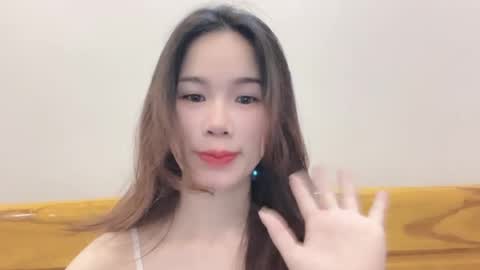 Snapshot of luna4739 chatting on 06-29-26, 02:18 Luna online show from 06-29-26, 02:18