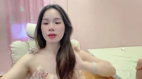Snapshot of luna4739 chatting on 07-30-26, 10:03 Luna online show from 07-30-26, 10:03