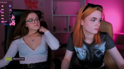 luna_berryy online show from 01-28-25, 08:36